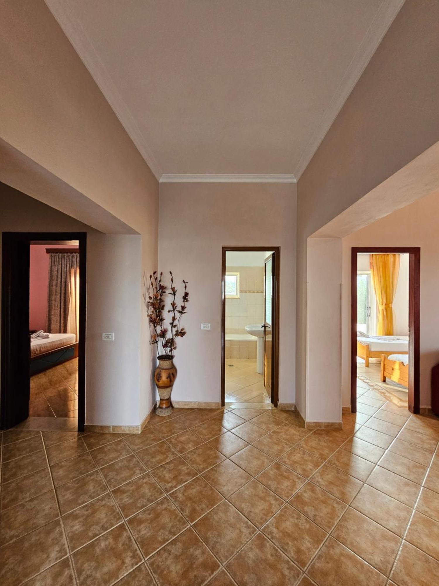 Alban Apartment *